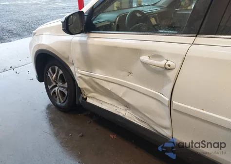 2017 Toyota Rav4 Le из США, поврежденный, VIN JTMBFREV3HJ701962